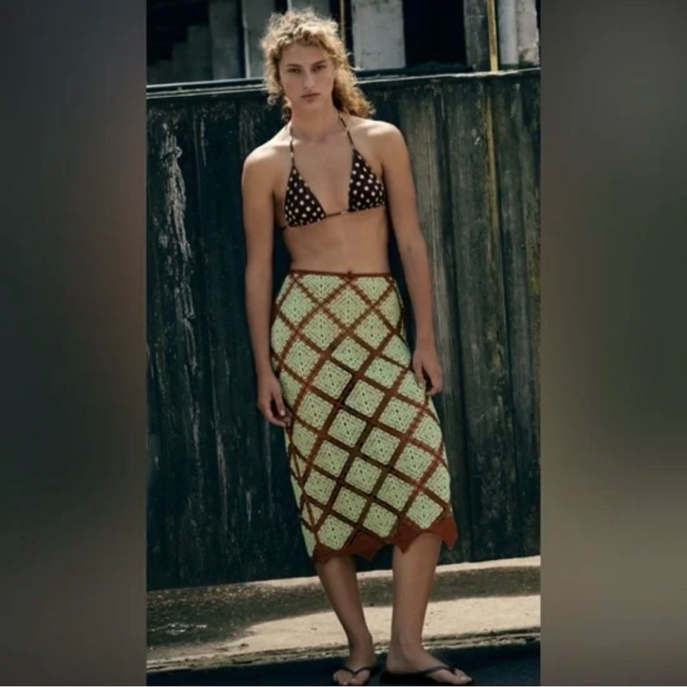 Elegant Geometric Patterned Two Piece Set NWT - image 2